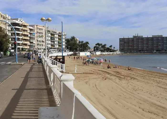 Beachfront Modern And Spacious Torrevieja