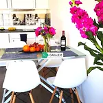 Apartamento Beachfront Modern And Spacious