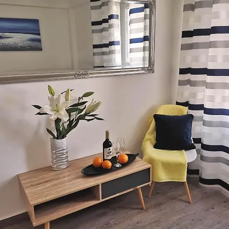 Beachfront Modern And Spacious Torrevieja