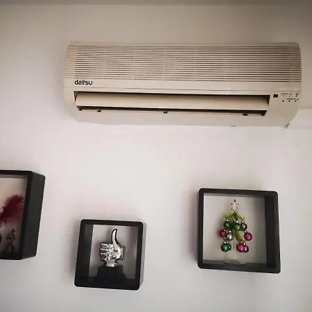 شقة Beachfront Modern And Spacious *