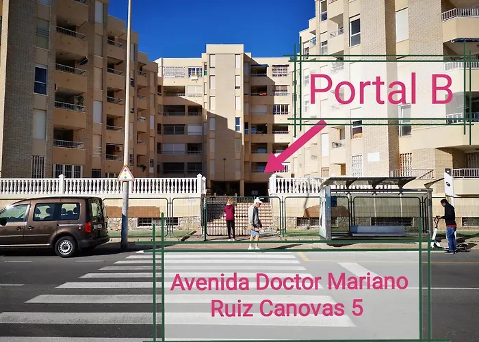 Apartment Beachfront Modern And Spacious